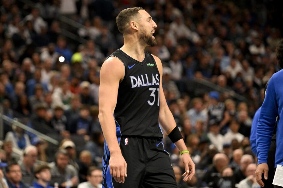 Klay Thompson, Ja Morant Exchange Words Following Grizzlies' Win