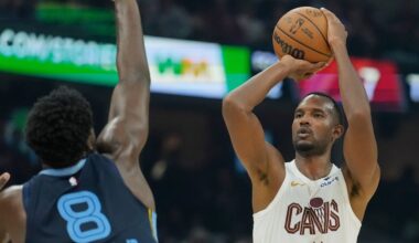 Donovan Mitchell scores 30 as Cavaliers rally for 108-100 win over Grizzlies