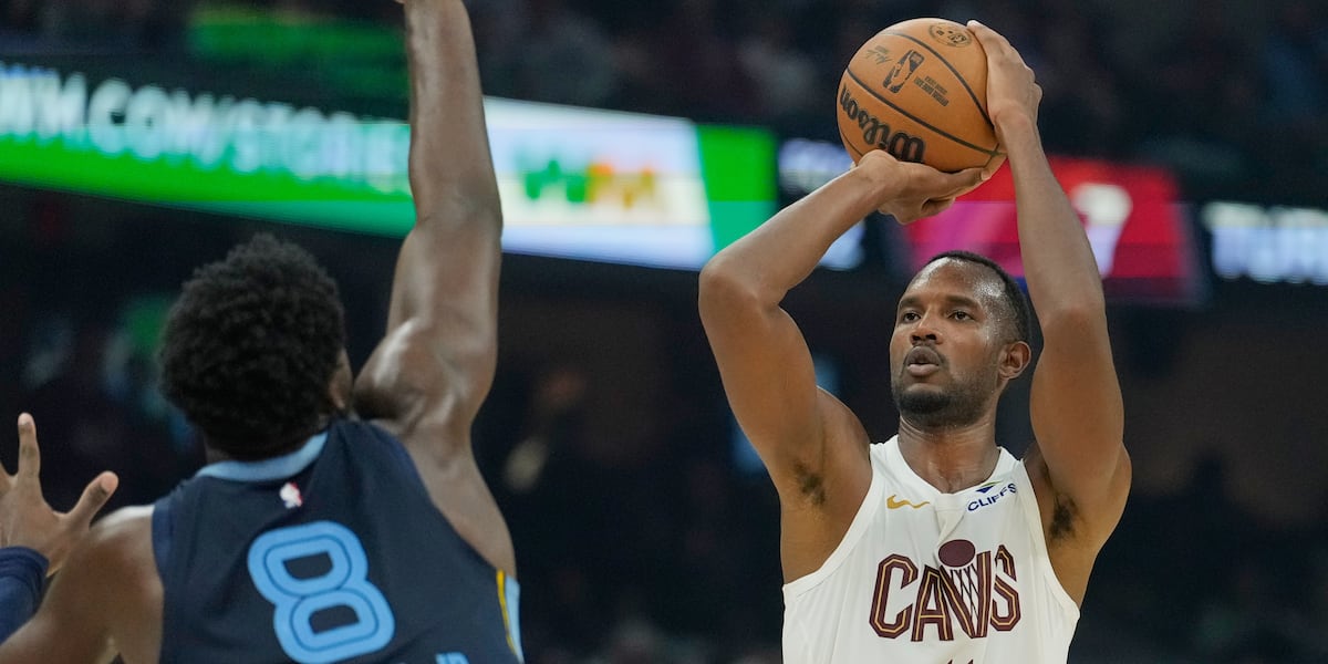 Donovan Mitchell scores 30 as Cavaliers rally for 108-100 win over Grizzlies