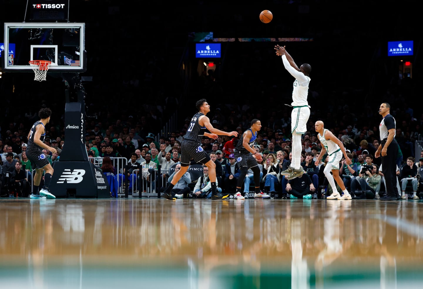 Jaylen Brown (shooting) and the Celtics are 9-8 this season.