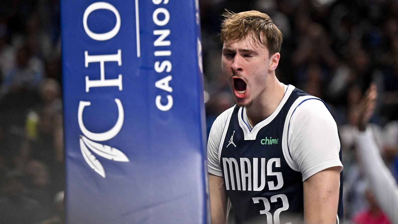 Mavericks forward Cooper Flagg (32) celebrates