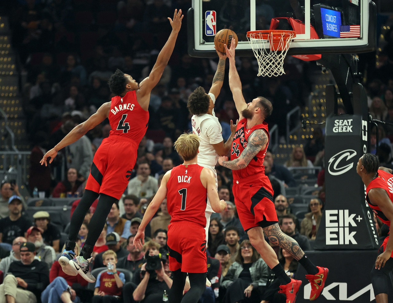 Tired legs doom Cavs against Raptors, 126-113