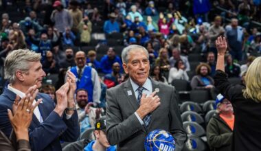 Mavs honoring VP of corporate sponsorships Billy Phillips as he retires after 33 years