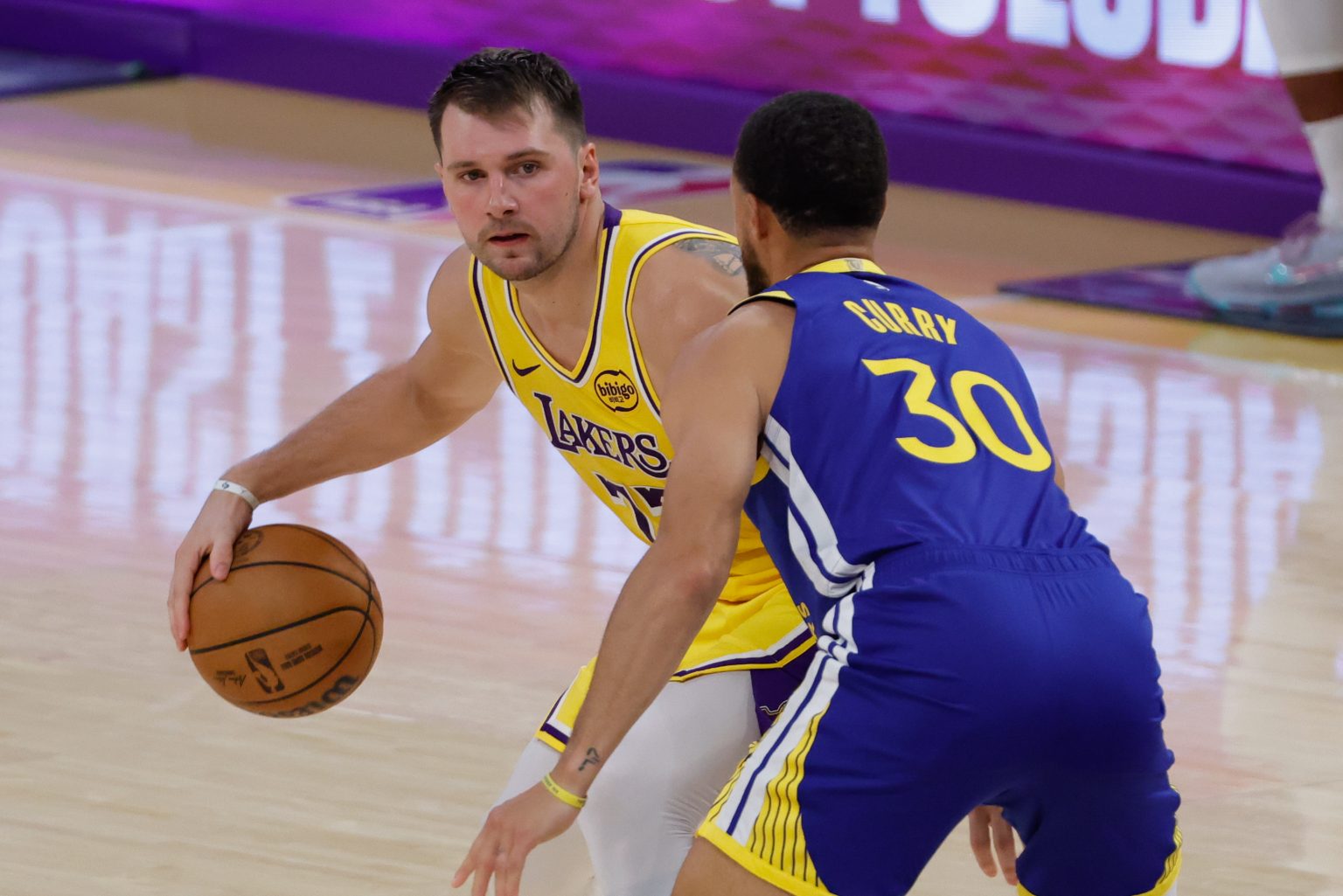 Lakers Win Wild One Over The Spurs