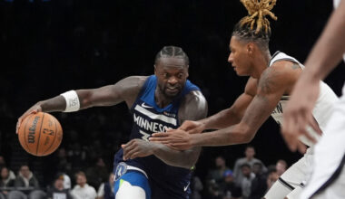 Brooklyn Nets' Noah Clowney, right, defends Minnesota Timberwolves' Julius Randle during the second half of an NBA basketball game Monday, Nov. 3, 2025, at Barclays Center in New York. (AP Photo/Frank Franklin II)
