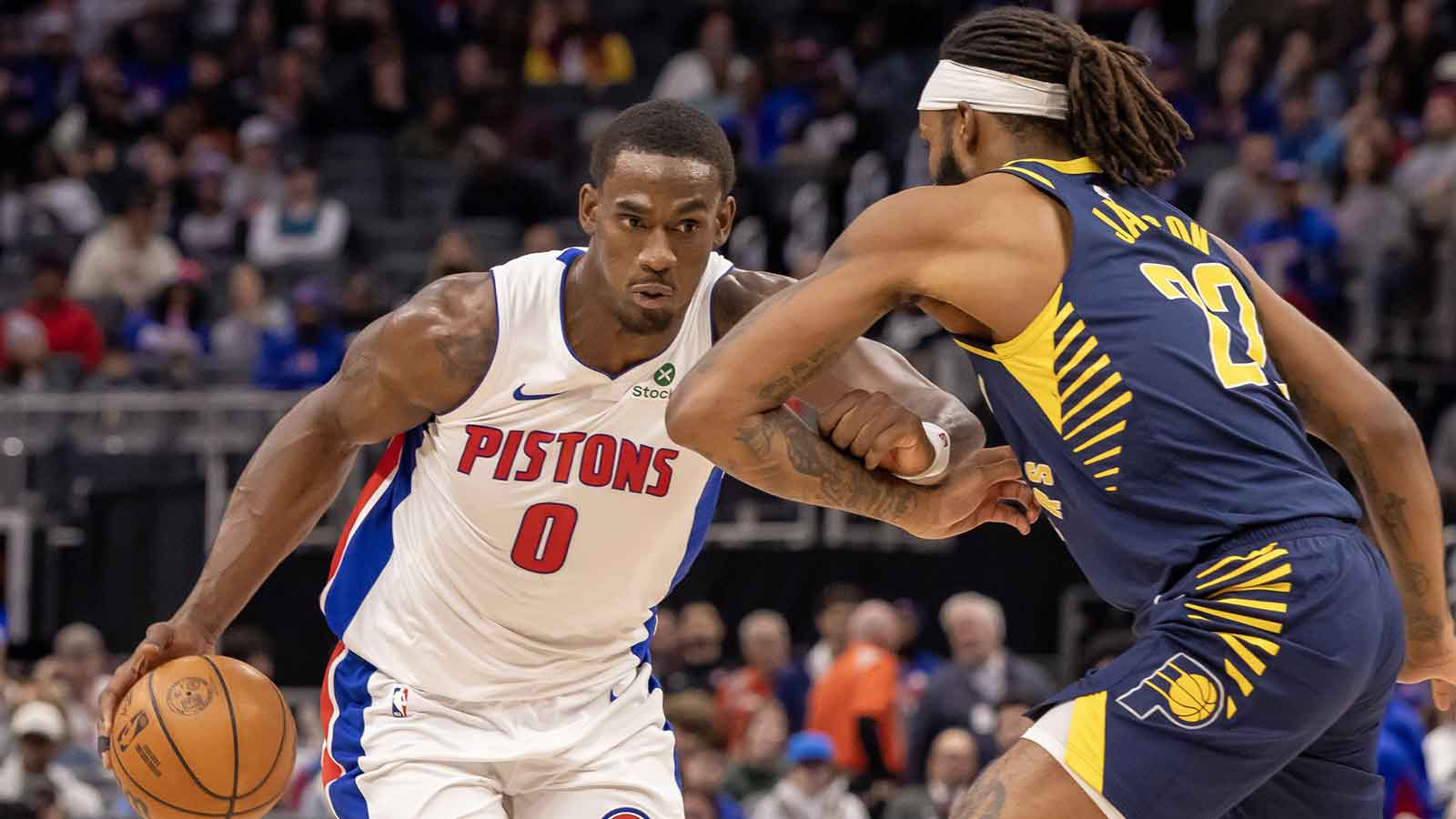 Indiana Pacers forward Isaiah Jackson (22) defends against Detroit Pistons center Jalen Duren (0) during the first quarter at Little Caesars Arena.