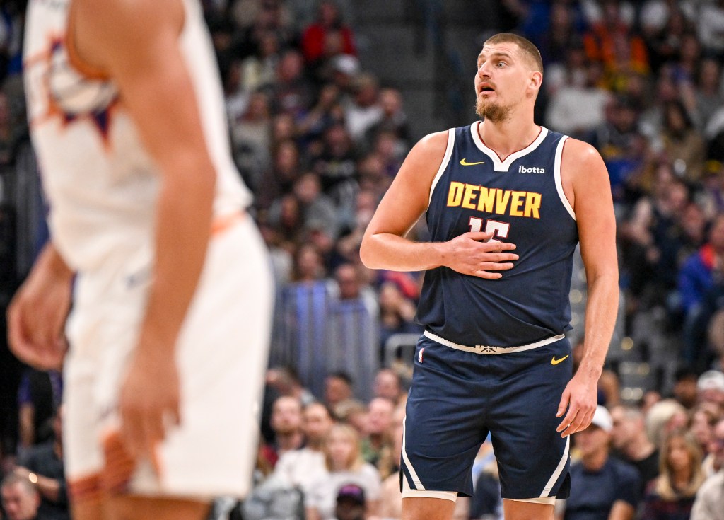 Why Nikola Jokic's sub pattern is game by game with David Adelman