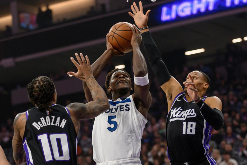 Los Kings aprovechan segundo colapso seguido de los Timberwolves en victoria 117-112 en tiempo extra – Boston Herald