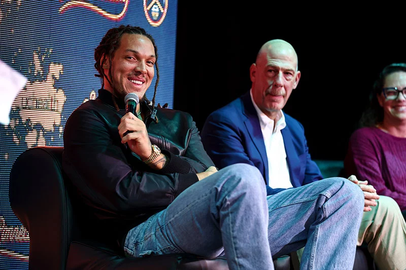 The Nuggets' Aaron Gordon, left, joined Dr. Mark Moss, right, for a panel discussion about creativity and wellness. Clarkson Creative Photography, for UCHealth.