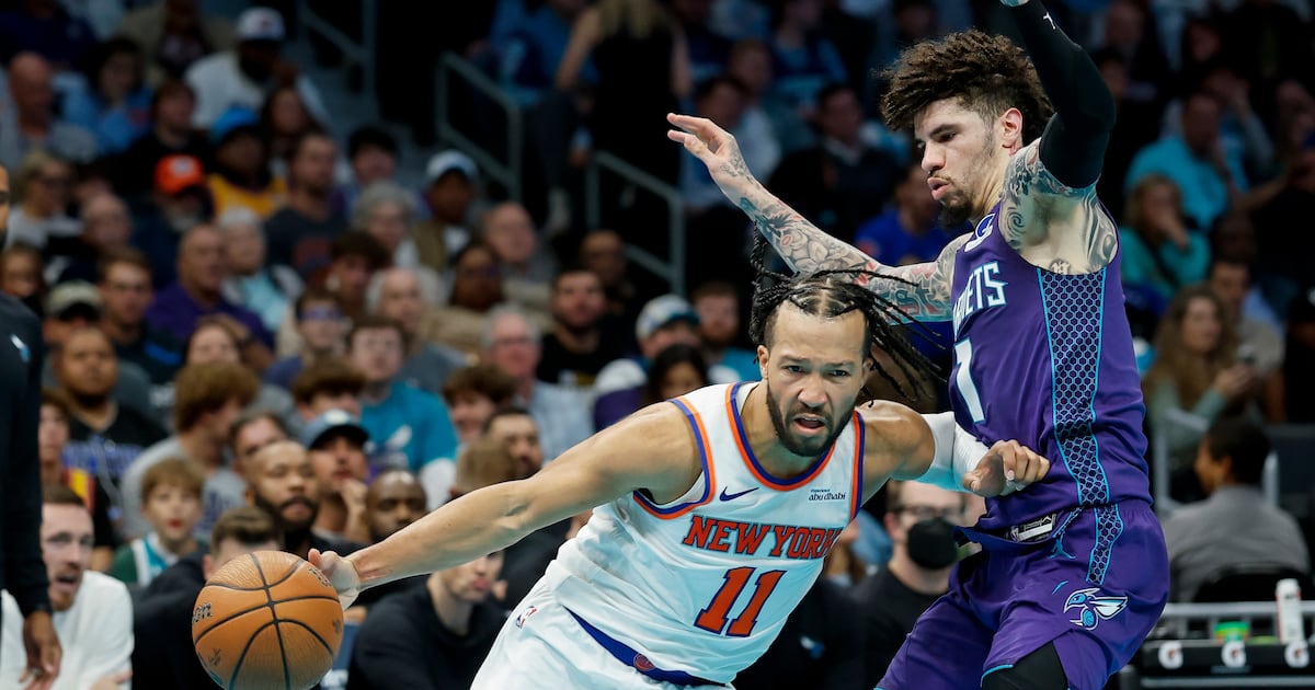 Jalen Brunson scores 33 as New York Knicks rout Charlotte Hornets to improve to 3-1 in NBA Cup group play