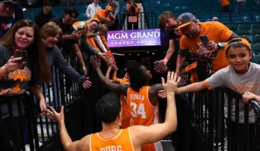 Tennessee Basketball To Play Kansas In Third-Place Game At Players Era