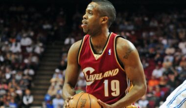 Report: Ex-Cav Damon Jones used to gamble on card games during career