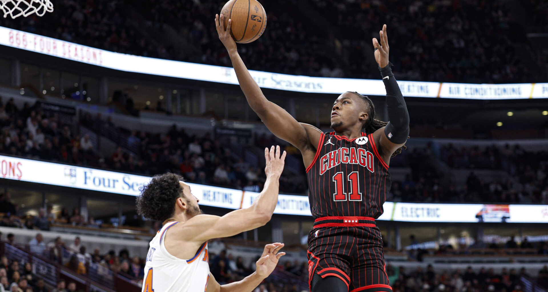 Bulls Stay Perfect: Chicago Storms Past Knicks to Reach 5-0 for First Time Since ’96