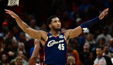 Donovan Mitchell on idea of winning scoring title: ‘Is that what we need?’