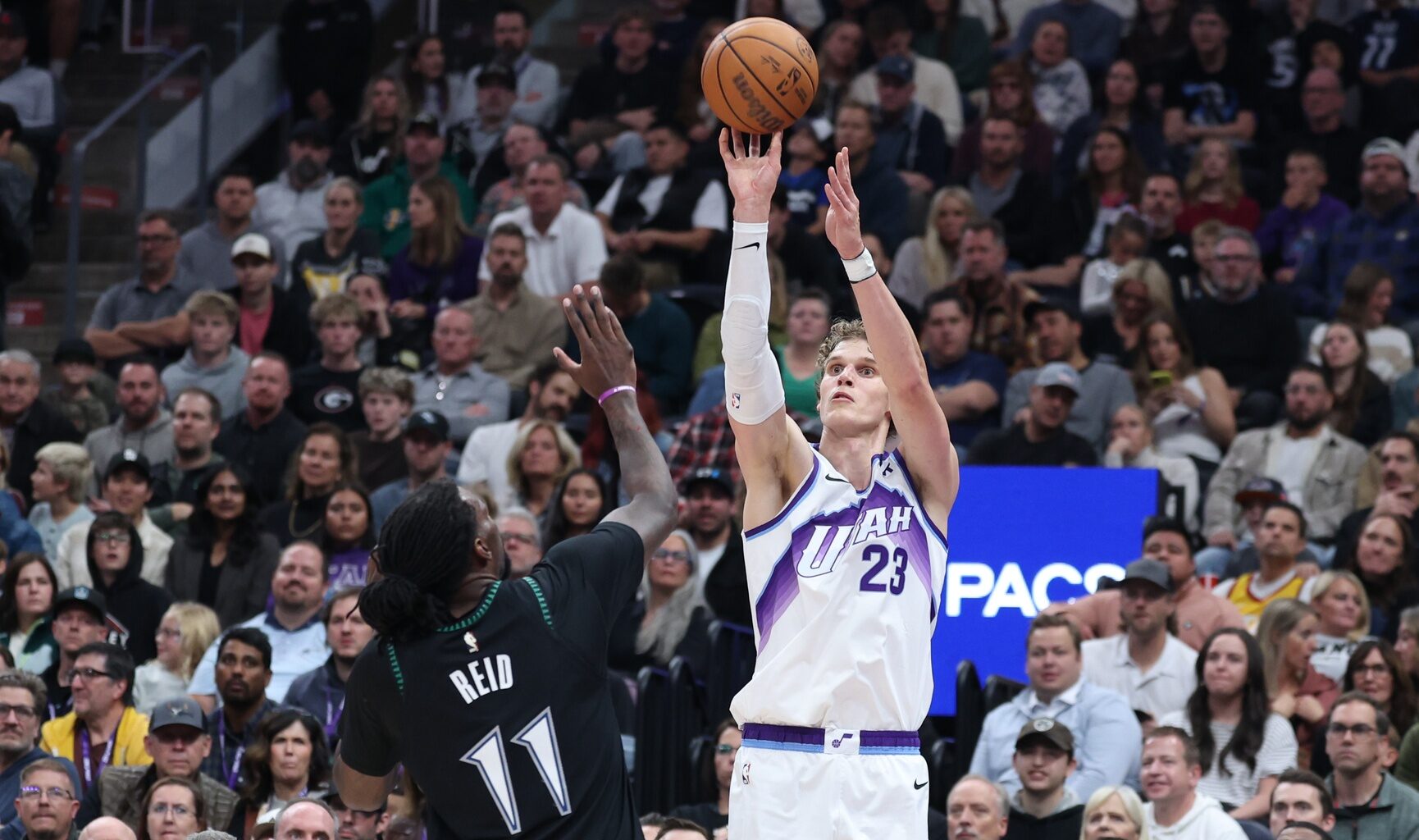 Jazz superstar Lauri Markkanen takes a shot against the Timberwolves during the 2025-26 NBA season.