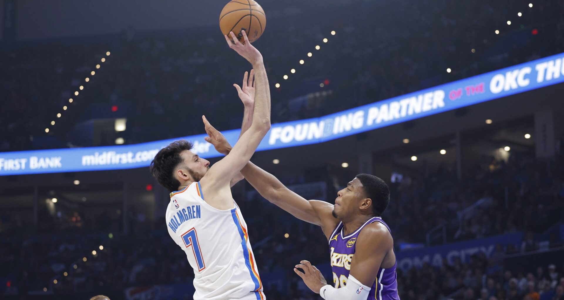 Thunder Game Shows Why Lakers Are Not Yet True Contenders – The Lead