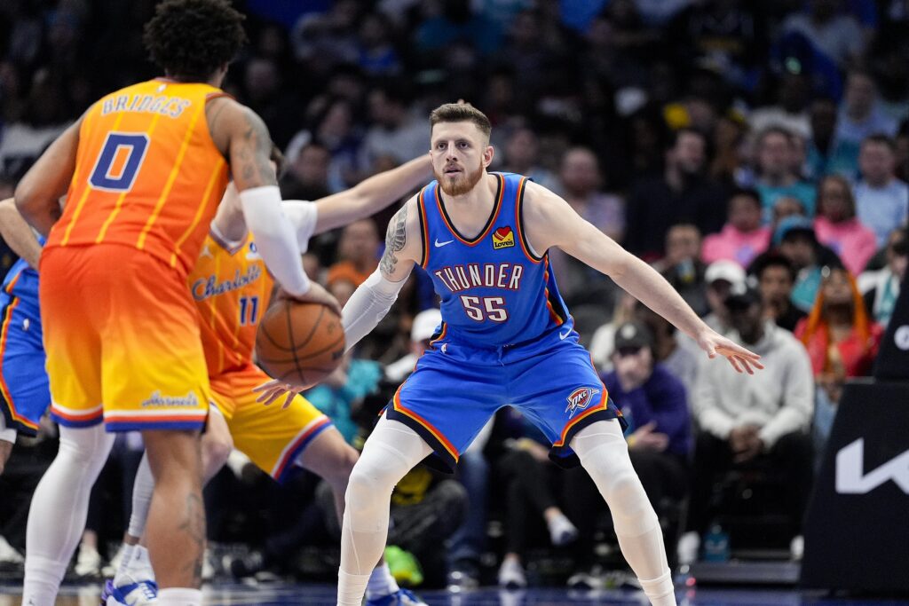 Oklahoma City Thunder center Isaiah Hartenstein