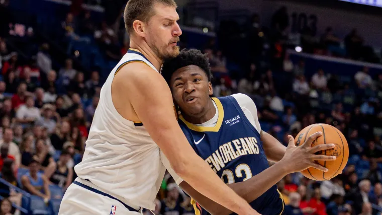 Pelicans' Derik Queen puts up numbers never before done in history of New Orleans basketball image