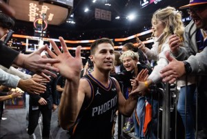 Phoenix SunsSan Antonio Spurs
NBA
NBA pregame