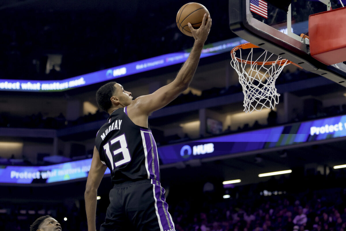 King win second in a row, defeating Wolves 117-112 in overtime