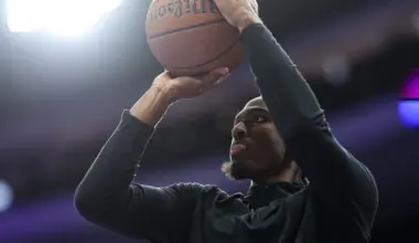 You have to watch 76ers star Tyrese Maxey in an agility competition at the National Dog Show image