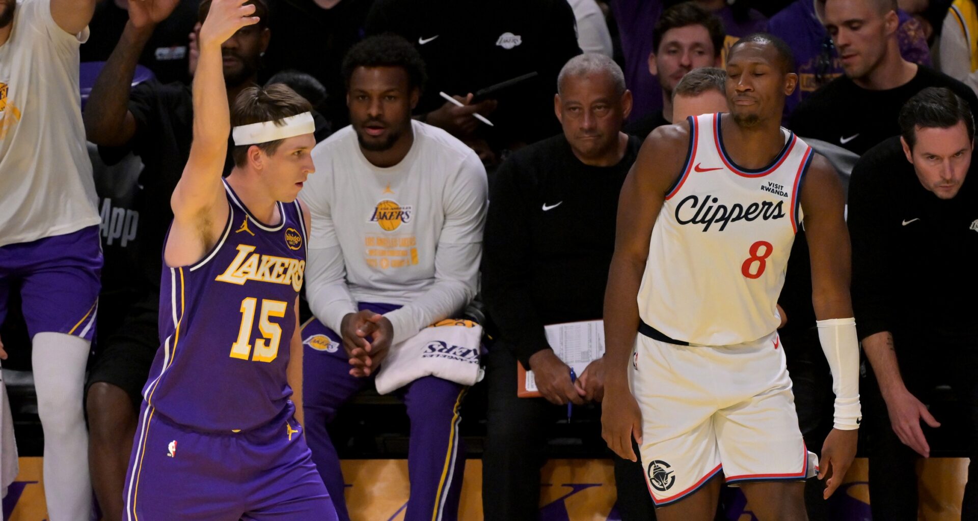 Lakers Urged to Call 'Non-Stop' About Pelicans 3-and-D Wing