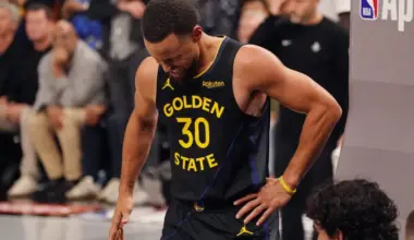 Warriors' official injury update on Stephen Curry is tough to be thankful for image