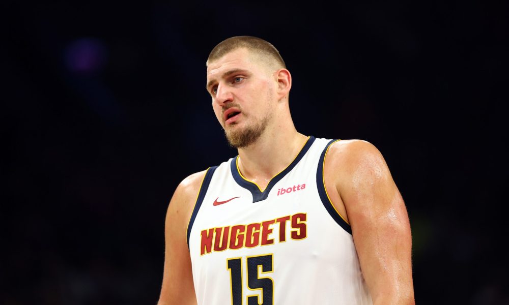 Suns unable to contain Nuggets' Jokić in blowout loss