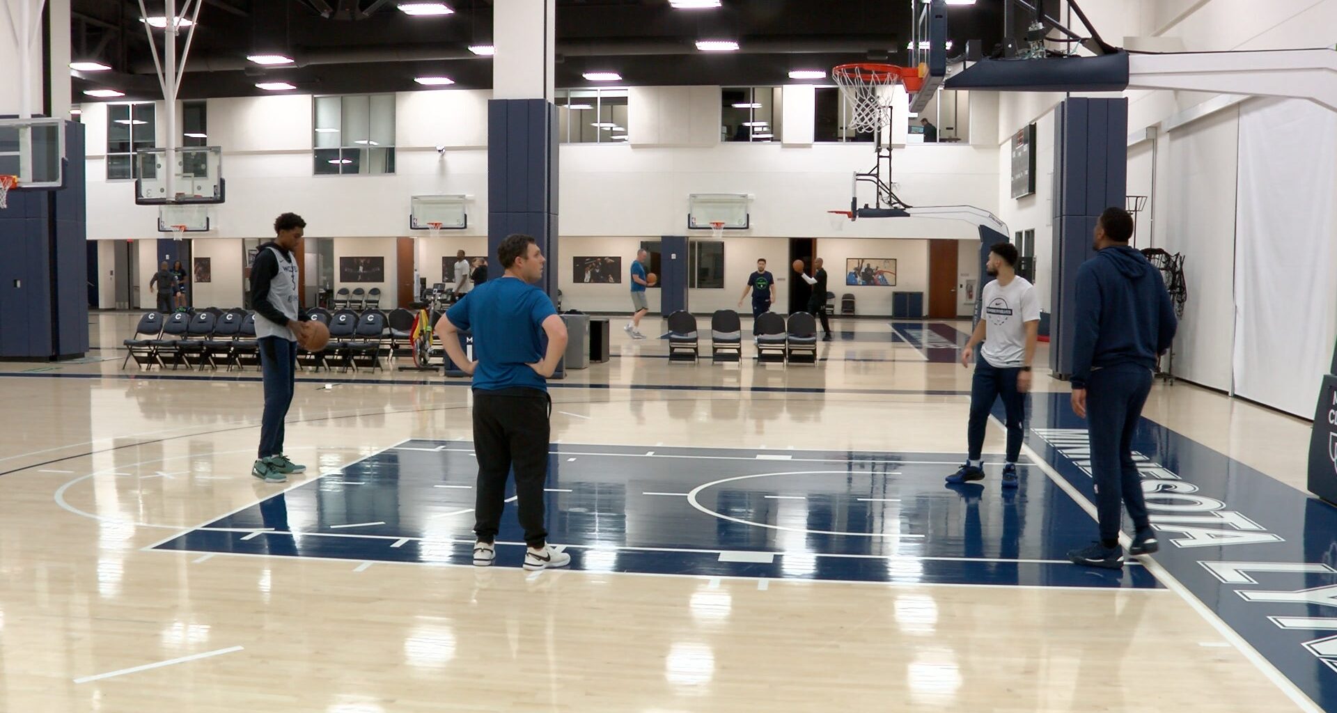 Watch: Interviews with Conley Jr. and DiVincenzo ahead of Wolves game vs. Dallas