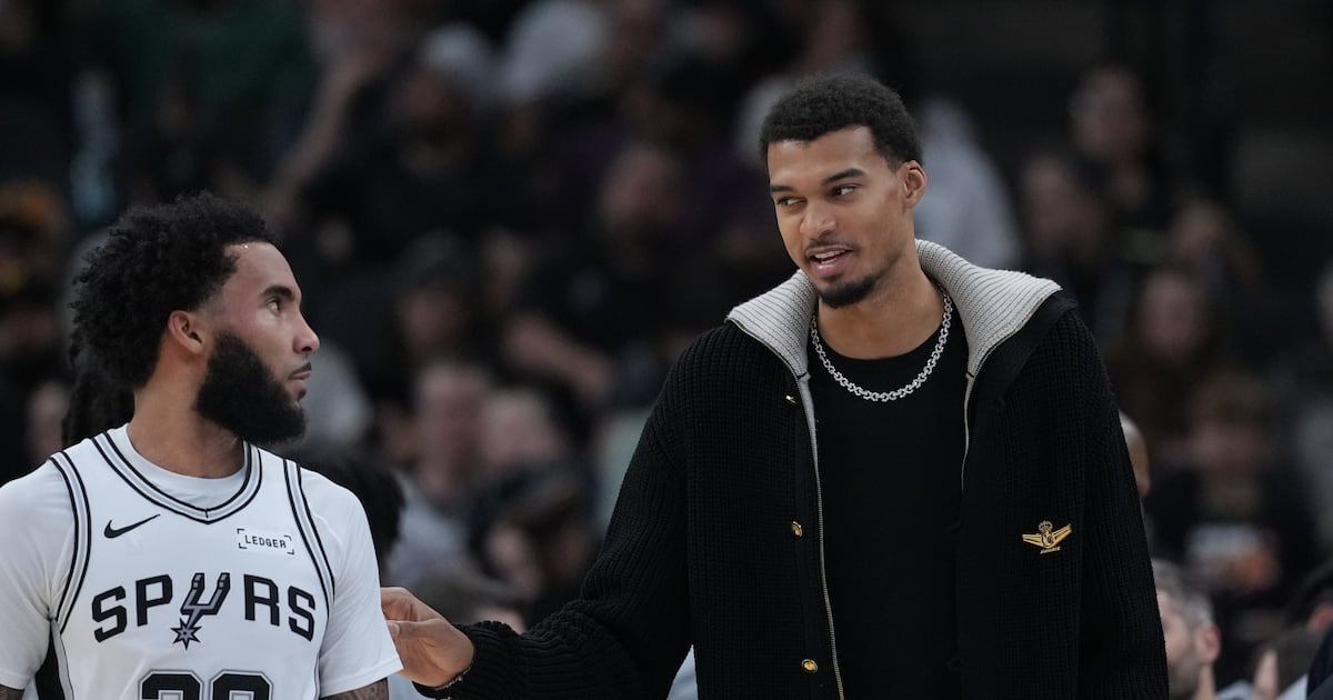 San Antonio Spurs' Victor Wembanyama out for few weeks with calf strain