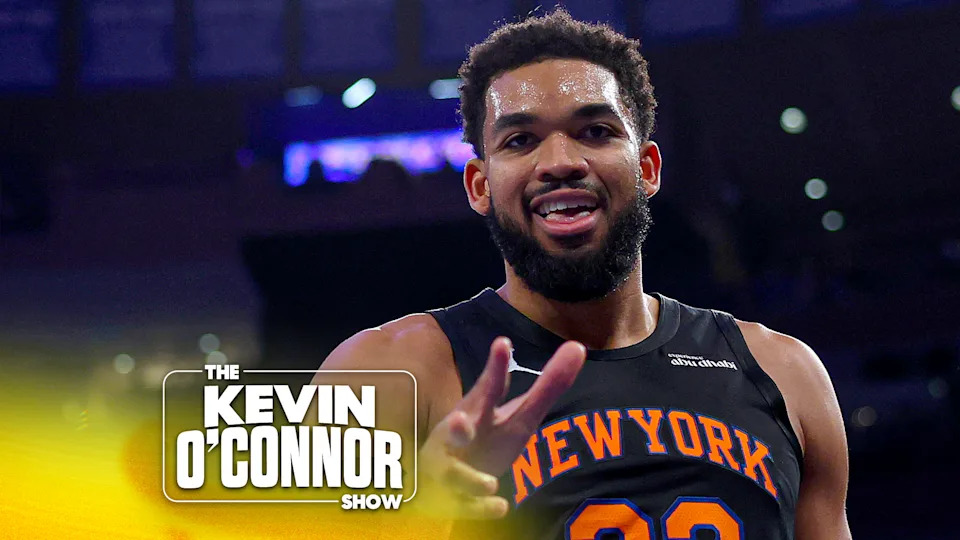 Karl-Anthony Towns #32 of the New York Knicks reacts after a three point shot in the first quarter against the Miami Heat at Madison Square Garden on November 14, 2025 in New York City. (Photo by Elsa/Getty Images)
