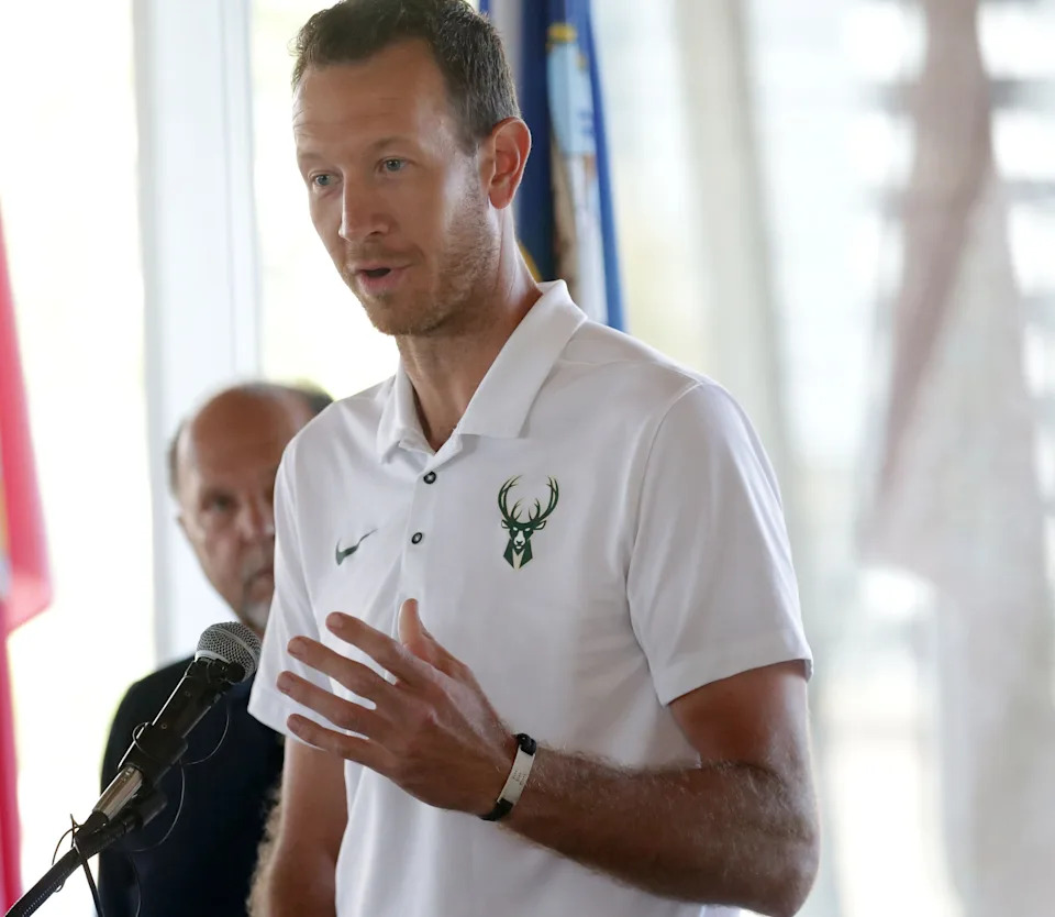 Former Bucks player and broadcaster Steve Novak in 2019.
