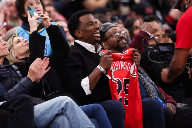 Chicago native and actor Craig Robinson sits near the court while the Chicago Bulls play the San Antonio Spurs during the second quarter at the United Center on Monday, Nov. 10, 2025, in Chicago. (Armando L. Sanchez/Chicago Tribune)