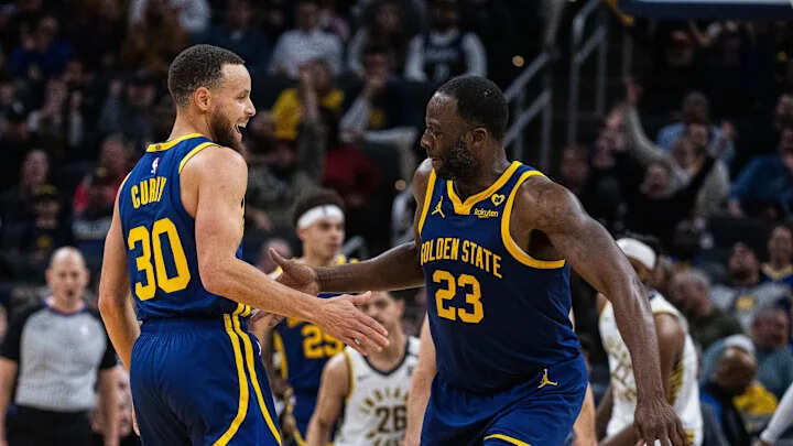 Draymond Green and Stephen Curry (Image via Getty) Draymond Green and Stephen Curry