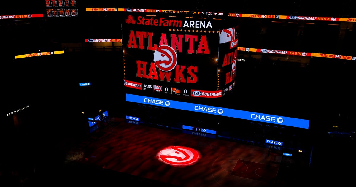 Hawks and Ticketmaster partner with OneCourt to bring haptic devices to blind and low vision fans at State Farm Arena