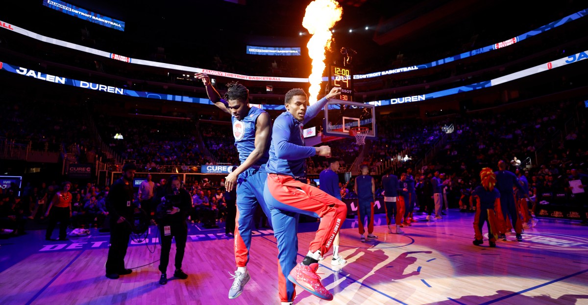 3-Man Fastbreak: Defense leading the way