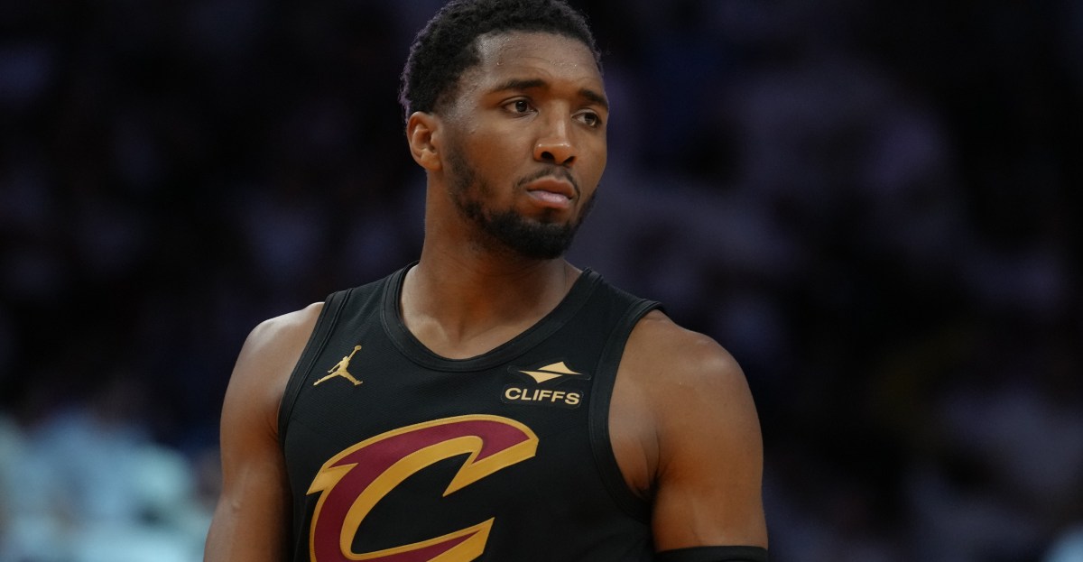 NBA punishes Cavs for violating league policy