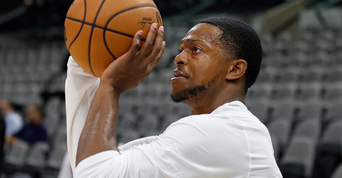 How the Spurs should handle De’Aaron Fox’s return