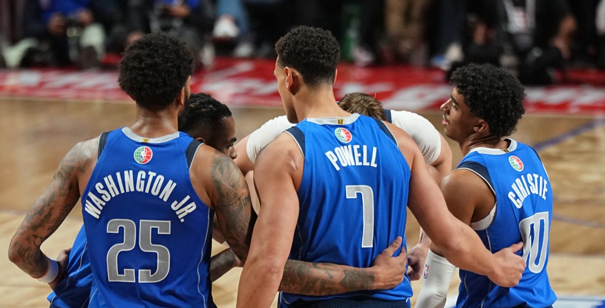 Roundtable: Is it time to sound the alarm for the Dallas Mavericks?