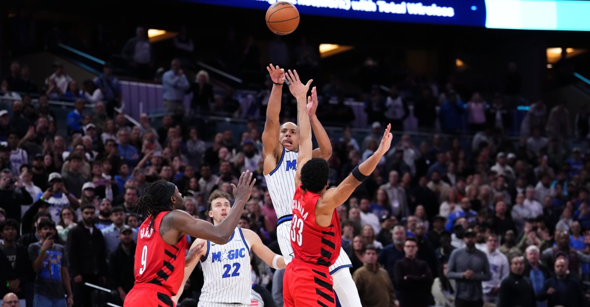 Magic, Bane Bury Trail Blazers at Buzzer in Wacko Finish