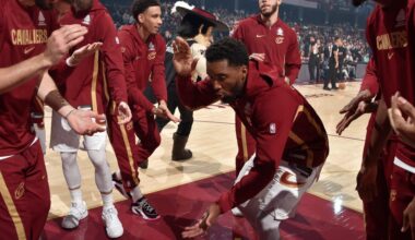 Cavs eke out ugly 108-100 win over Grizzlies