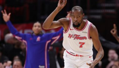 Rockets plan jersey switch back to fan favorites