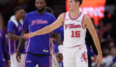 Rockets beat Wizzards to win second game in a row