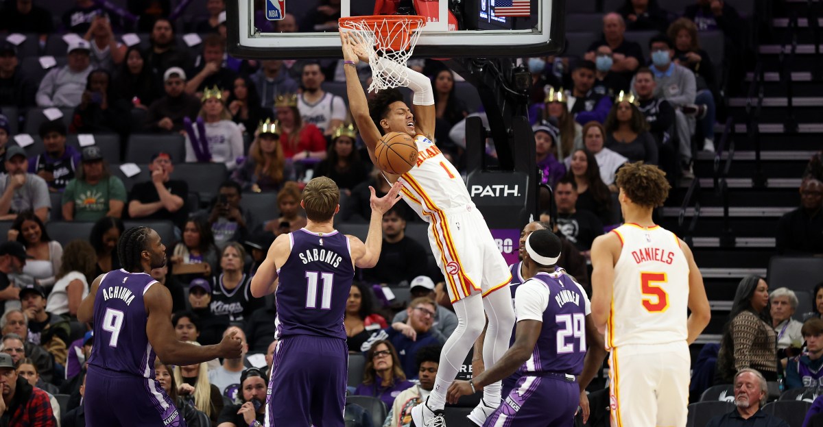 Hawks rout Kings 133-100 on first night of back-to-back