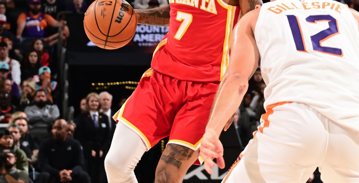 Hawks edge Suns 124–122 in nail-biter desert finish