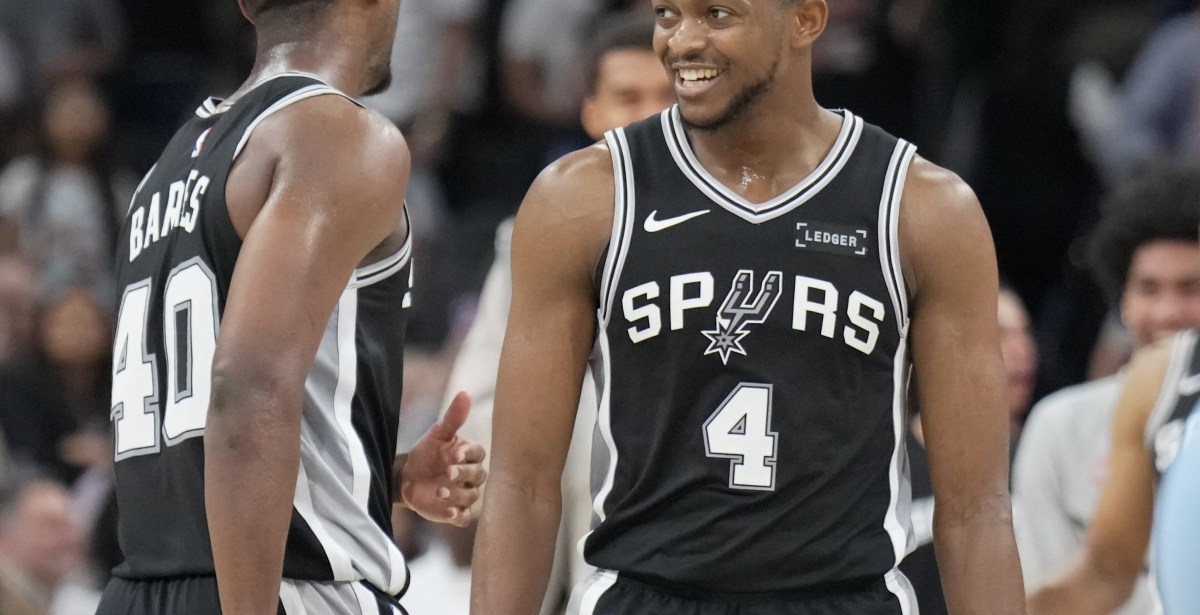 It’s time for Basketball: Spurs vs Atlanta Hawks