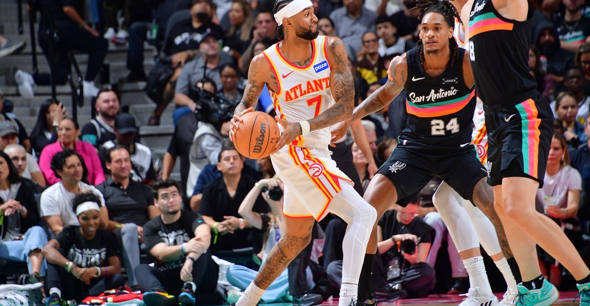 Hawks lose control in 4th quarter, lose to Spurs 135-126