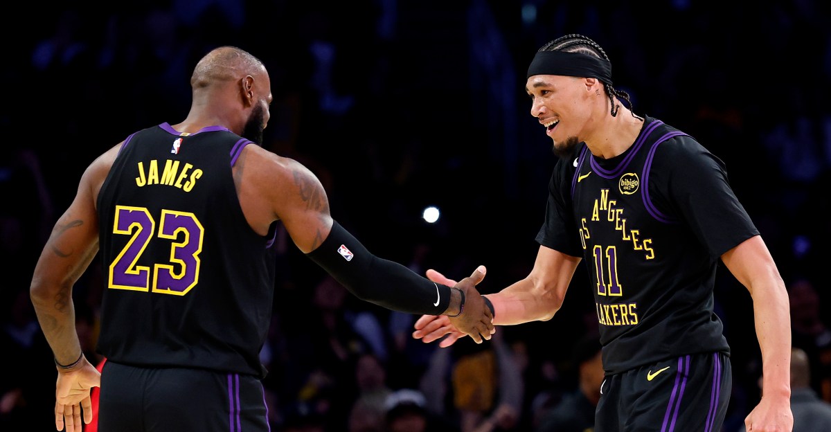 JJ Redick challenged Lakers defensively at halftime against Jazz