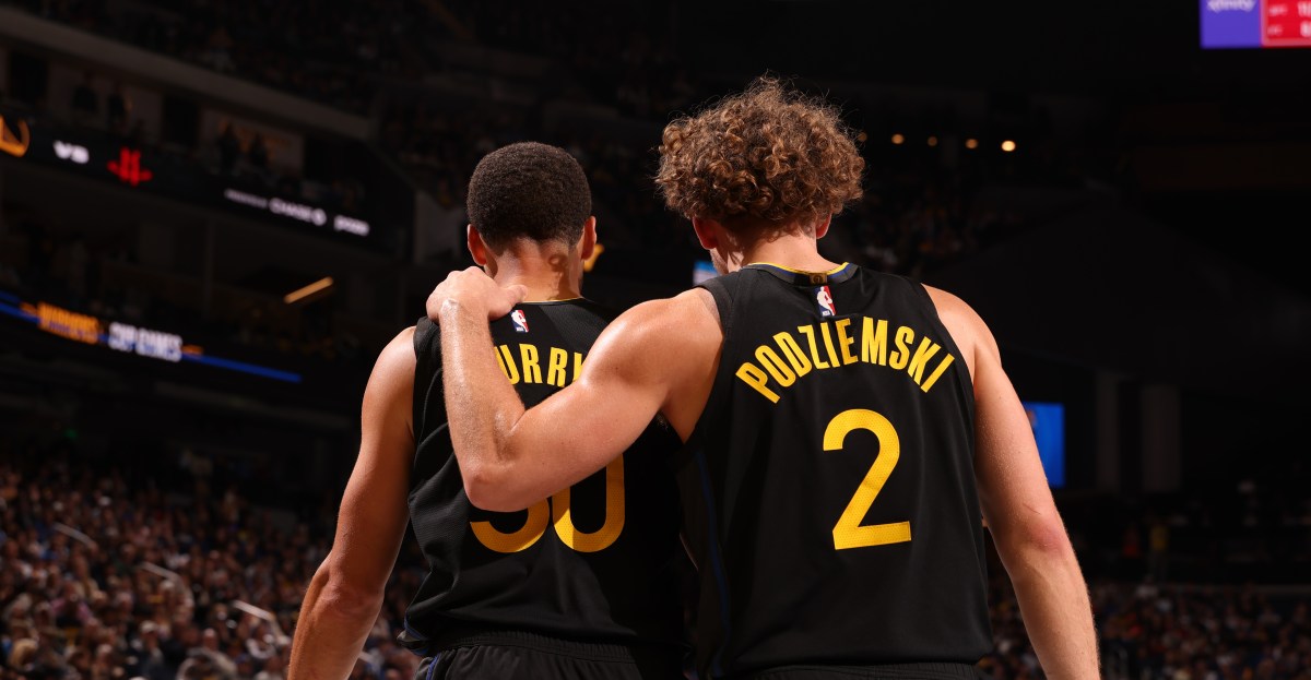 Warriors fans react to Steph Curry’s injury in loss to Rockets