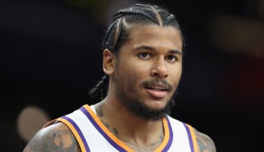 Entering 11th season, Devin Booker's presence gives Suns much-needed stability